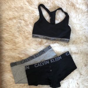 NWOT Calvin Klein Cotton bra and (2) boyshorts S